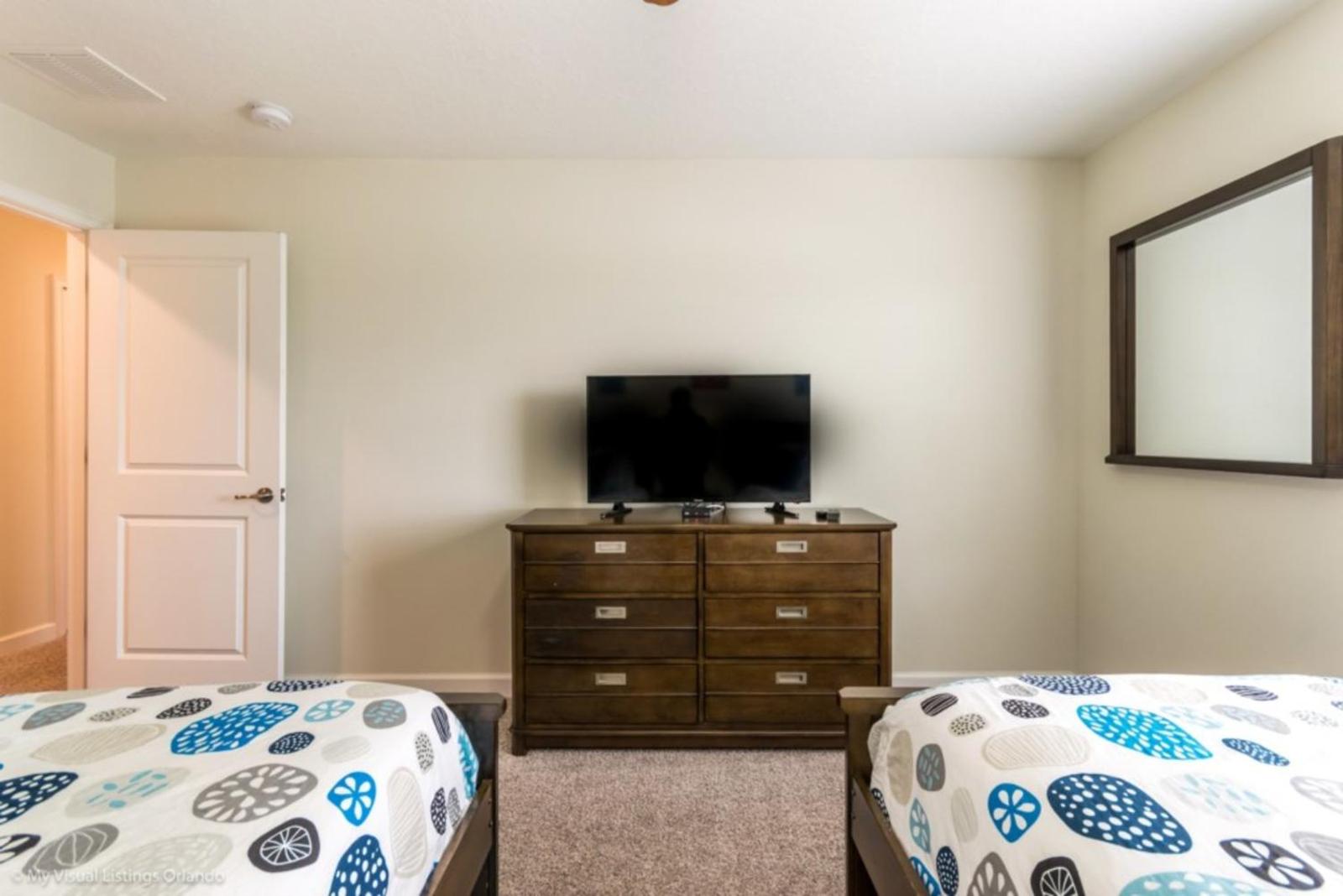 Rent Your Dream Holiday Home in One of Orlando's most Exclusive Resorts, Storey Lake Resort, Orlando Townhome 2676 Main image 2